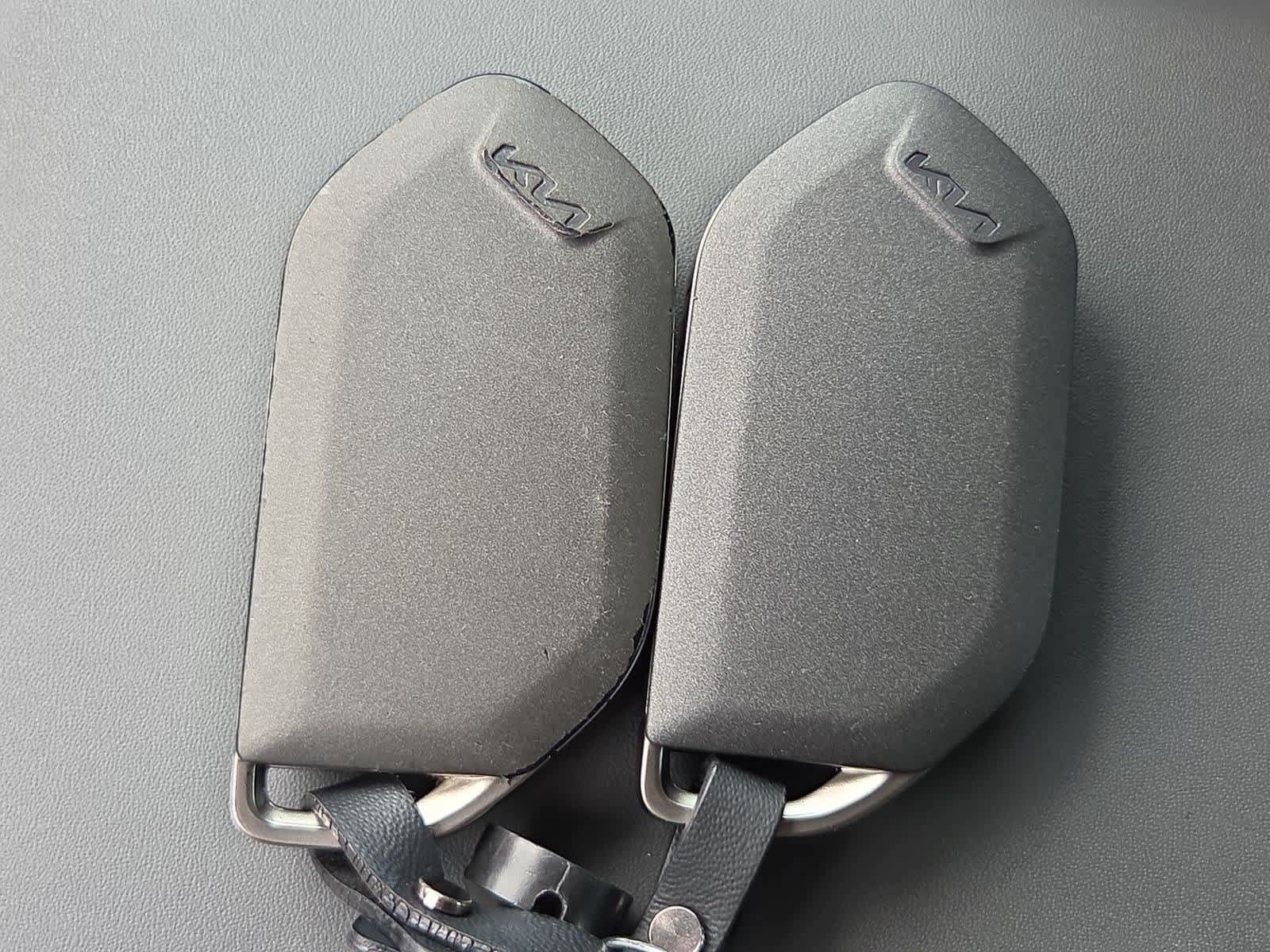 Certified 2025 Kia K4 FWD image 32