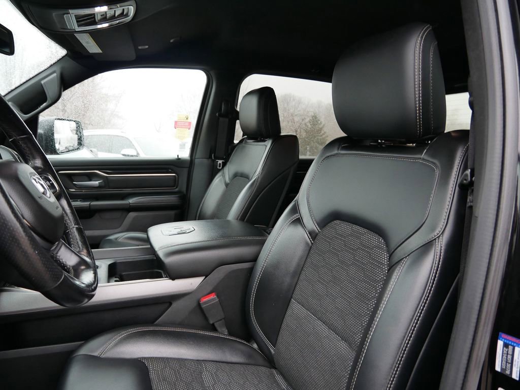 Used 2019 RAM 1500 Sport w/ Black Appearance Package image 3