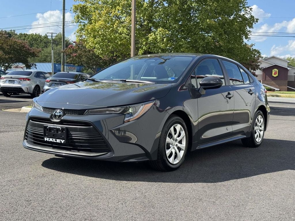 Used 2026 Toyota Corolla LE FWD image 24