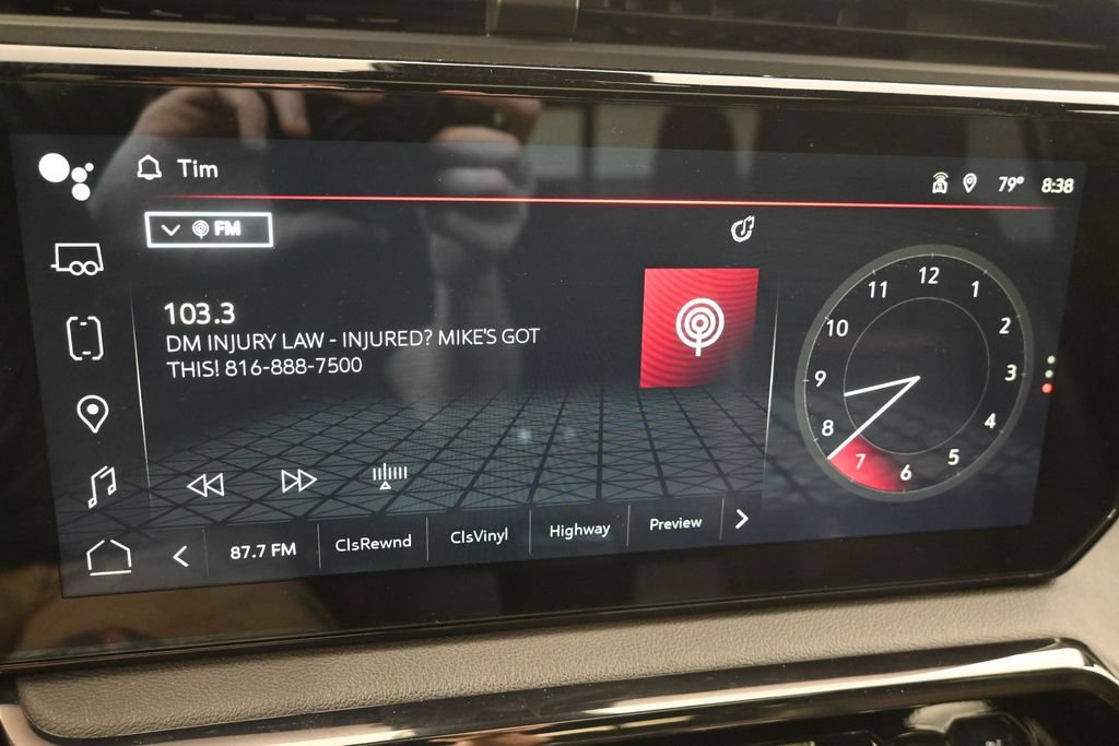 Used 2022 GMC Sierra 1500 AT4 w/ AT4 Premium Package AWD/4WD image 19
