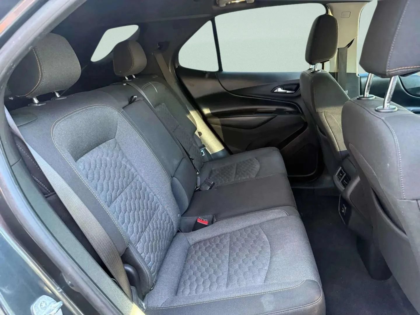 Used 2021 Chevrolet Equinox LT AWD/4WD image 12