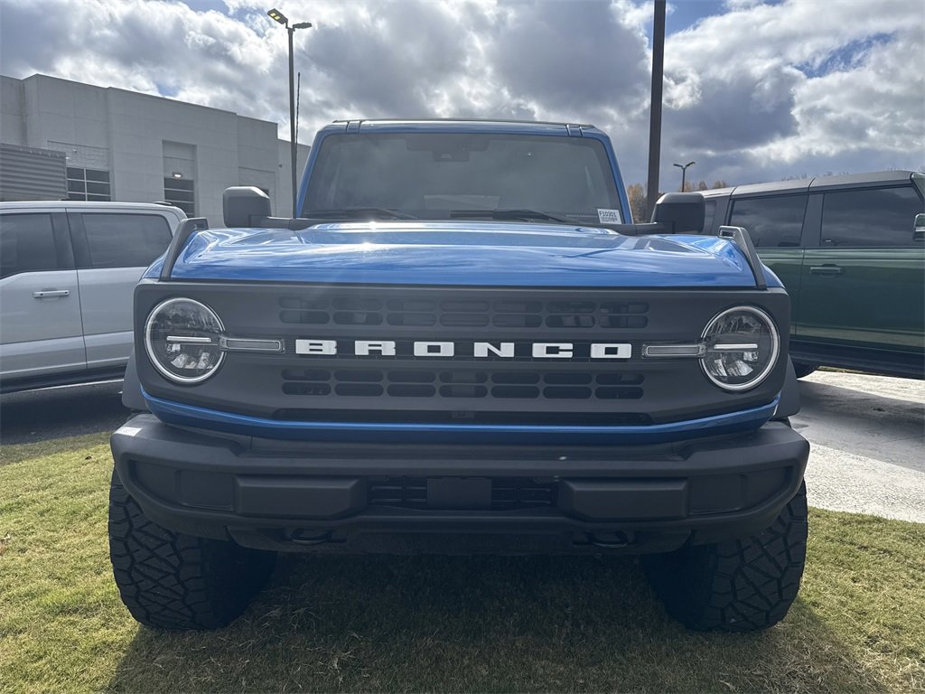 New 2025 Ford Bronco 4-Door w/ Sasquatch Package video 2