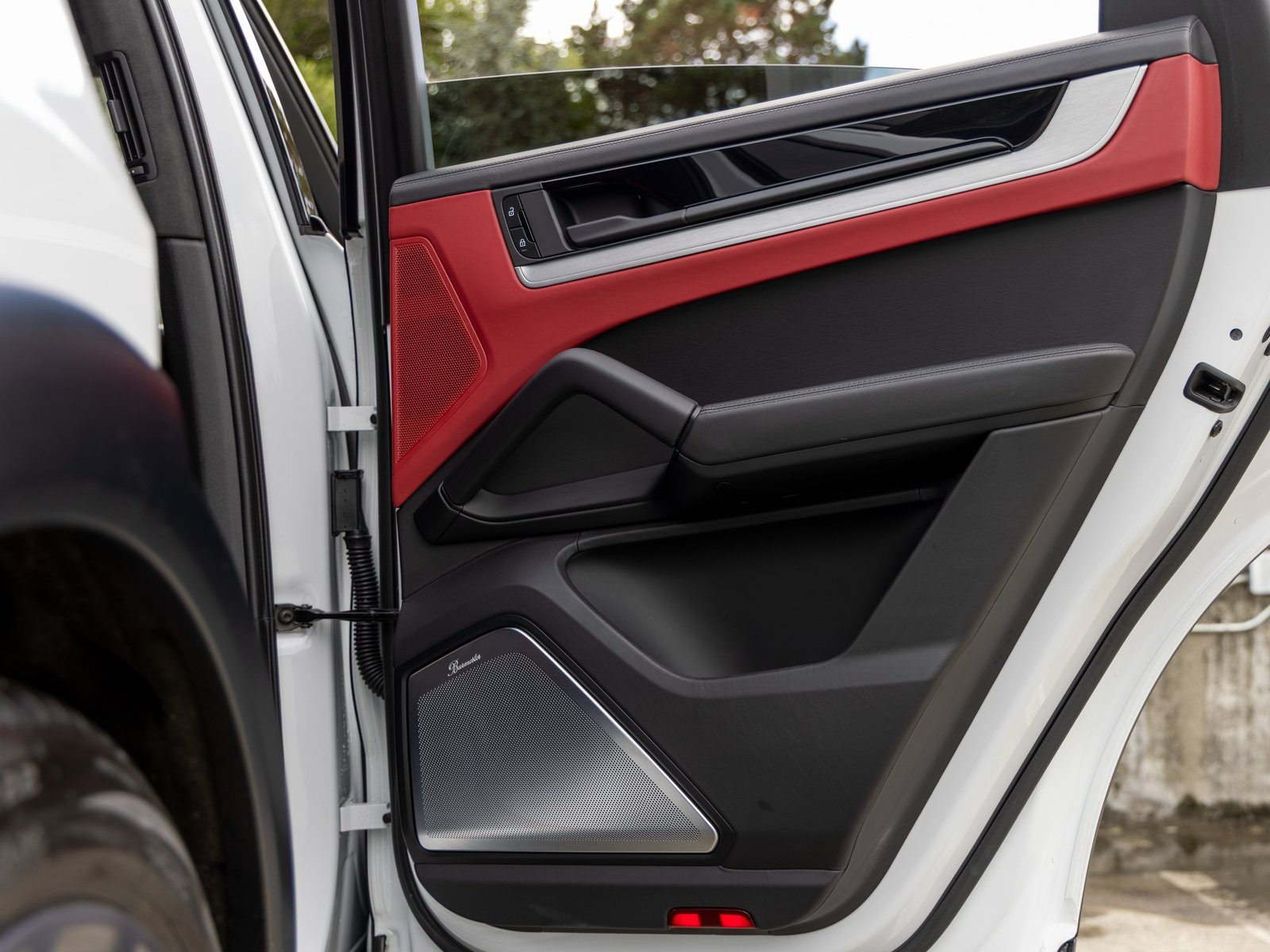 Certified 2024 Porsche Cayenne Turbo GT image 44