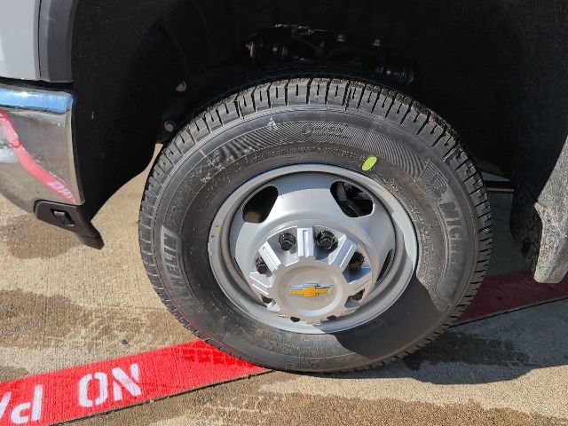 New 2026 Chevrolet Silverado 3500 W/T image 3