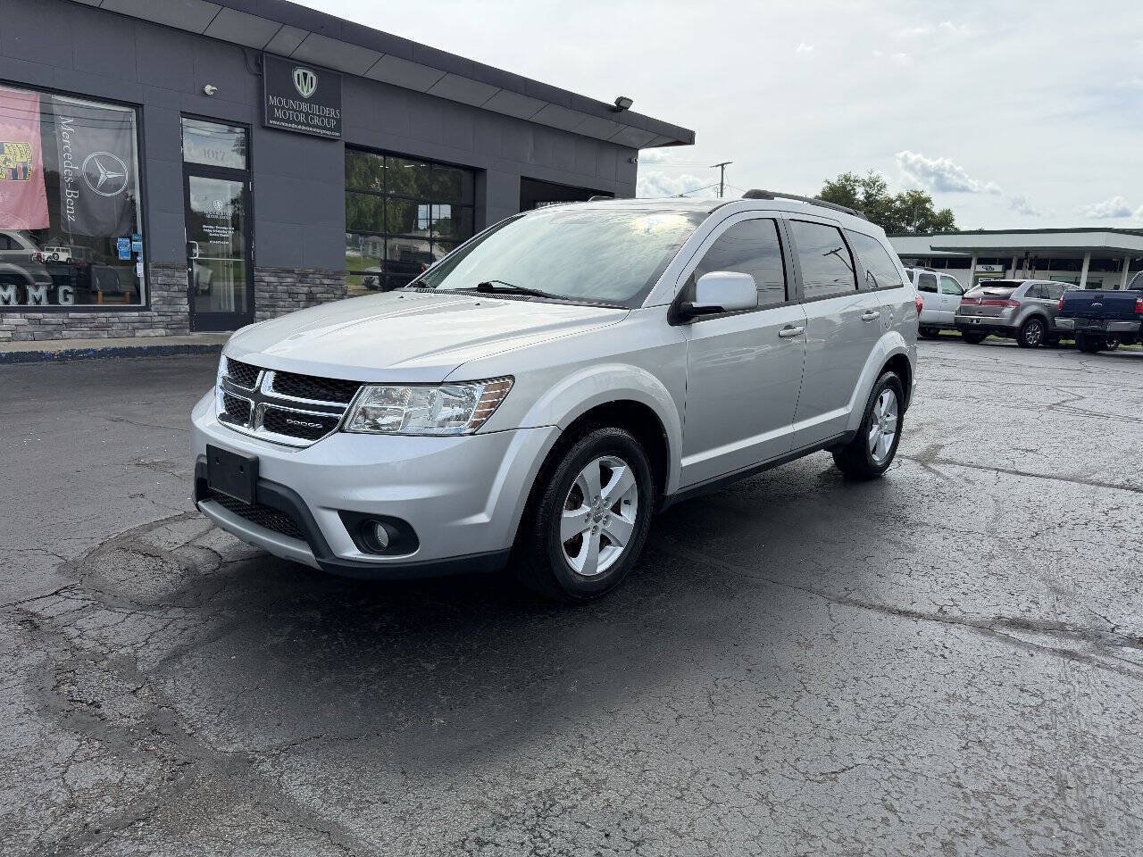 Used 2012 Dodge Journey SXT w/ Popular Equipment Group FWD image 2