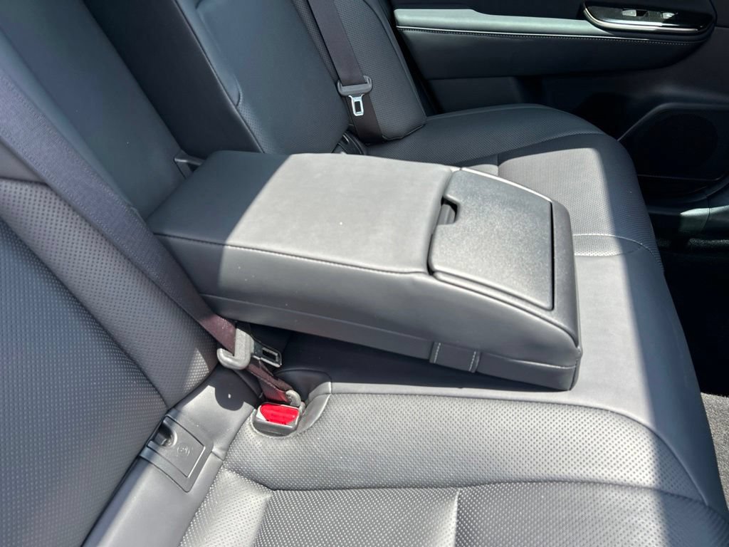 Used 2024 Toyota Crown Platinum AWD/4WD image 47