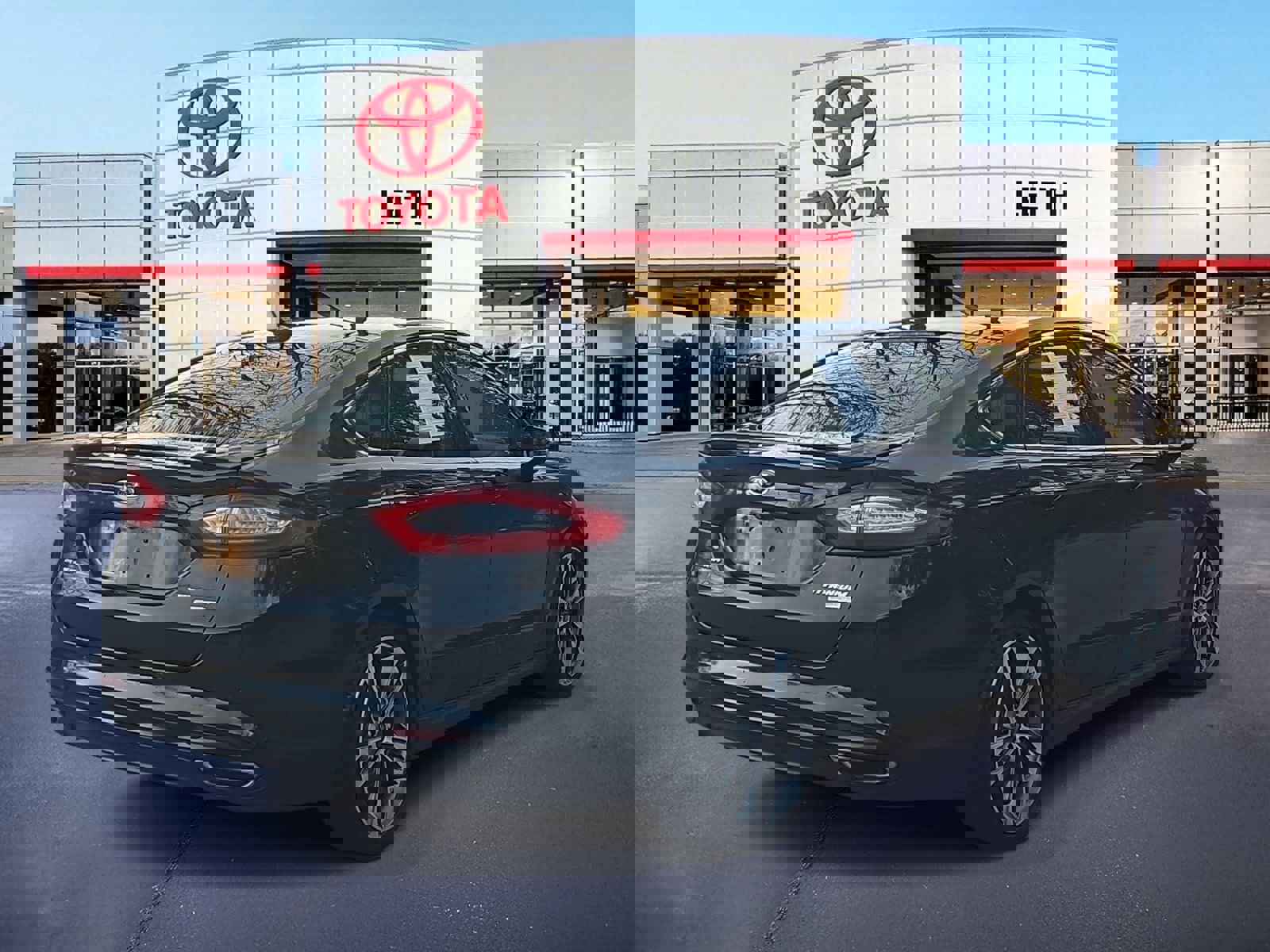 Used 2014 Ford Fusion Titanium image 5