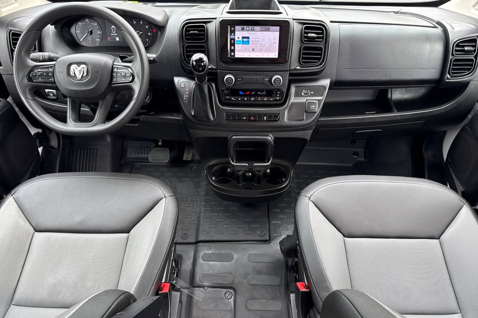 Used 2026 RAM ProMaster 2500 w/ Convenience Group FWD image 17