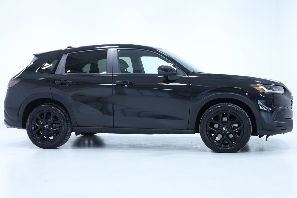 Used 2023 Honda HR-V Sport image 5