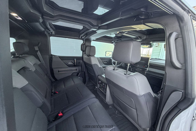 Used 2025 GMC Hummer EV 2X image 48