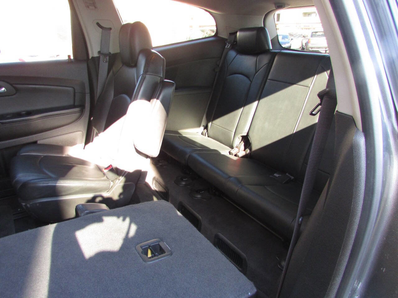 Used 2009 Chevrolet Traverse LT image 20