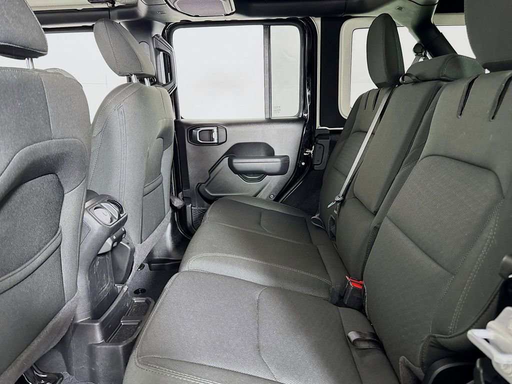Used 2023 Jeep Wrangler Unlimited w/ Cold Weather Group image 13