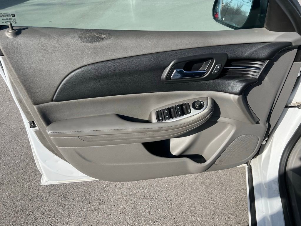 Used 2015 Chevrolet Malibu LS w/ Protection Package FWD image 16