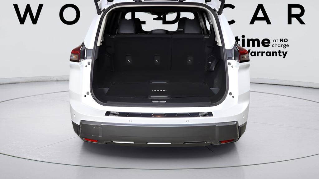 Used 2024 Nissan Rogue SL w/ SL Premium Package image 39