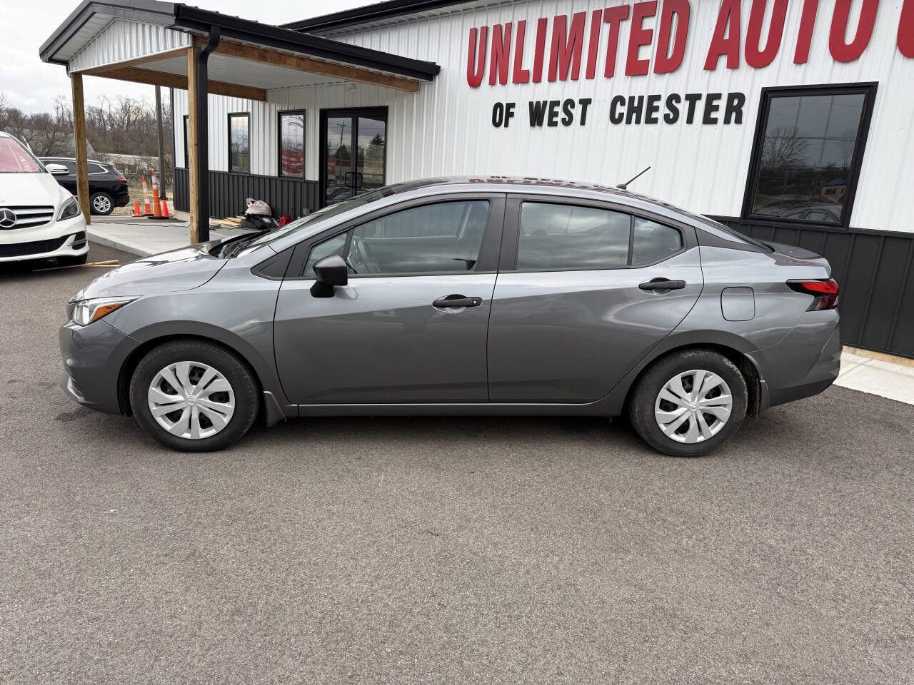 Used 2022 Nissan Versa S image 12