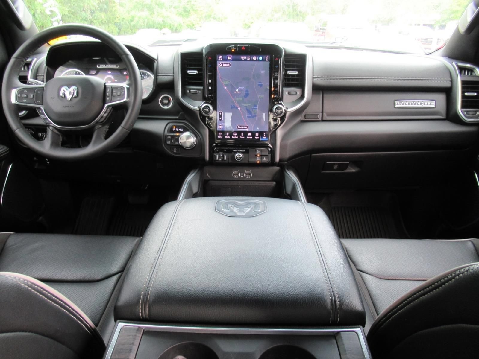 Used 2025 RAM 1500 Laramie w/ Sport Appearance Package AWD/4WD image 12
