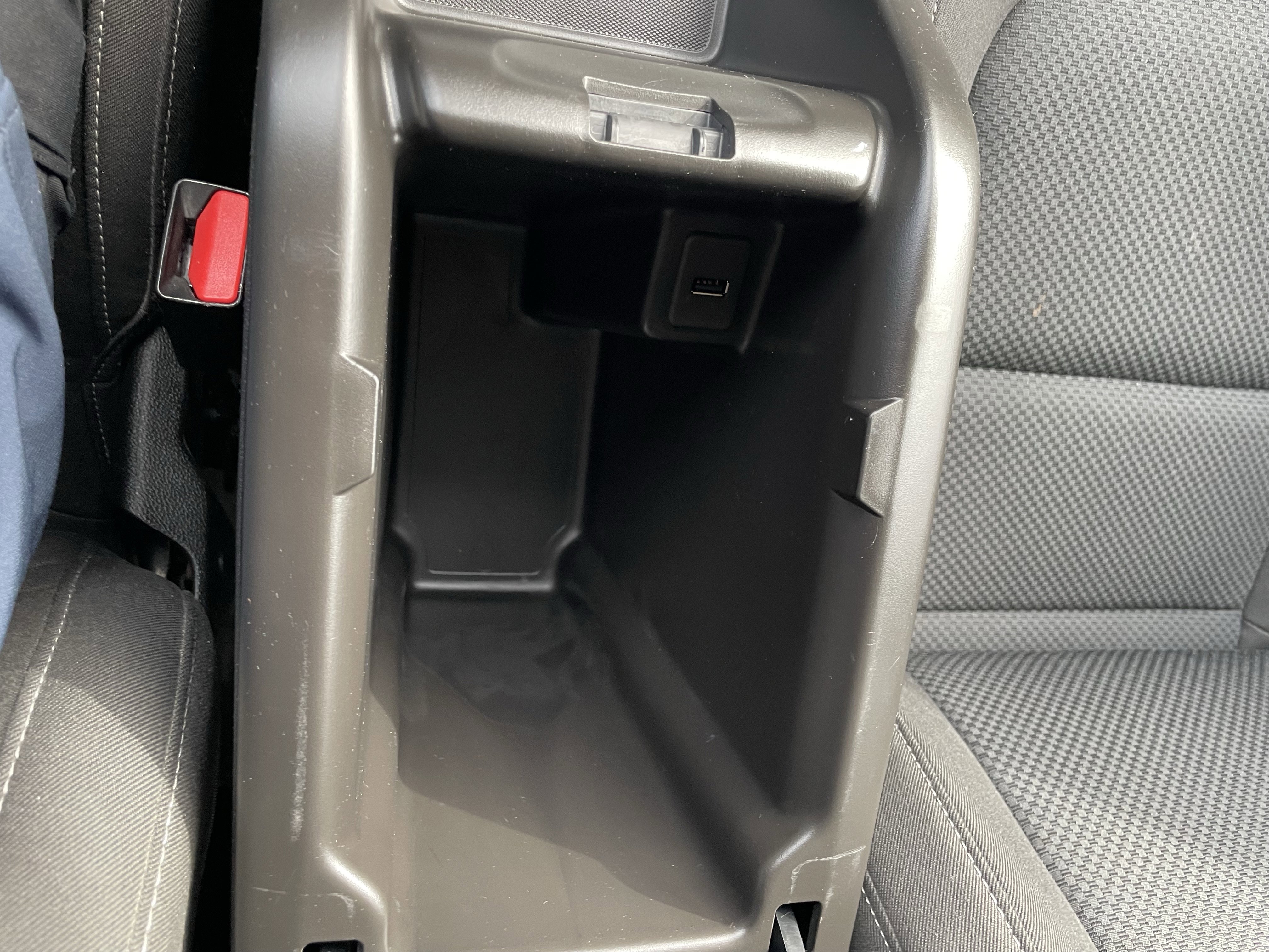 Used 2015 Chevrolet Colorado LT w/ LT Convenience Package image 25