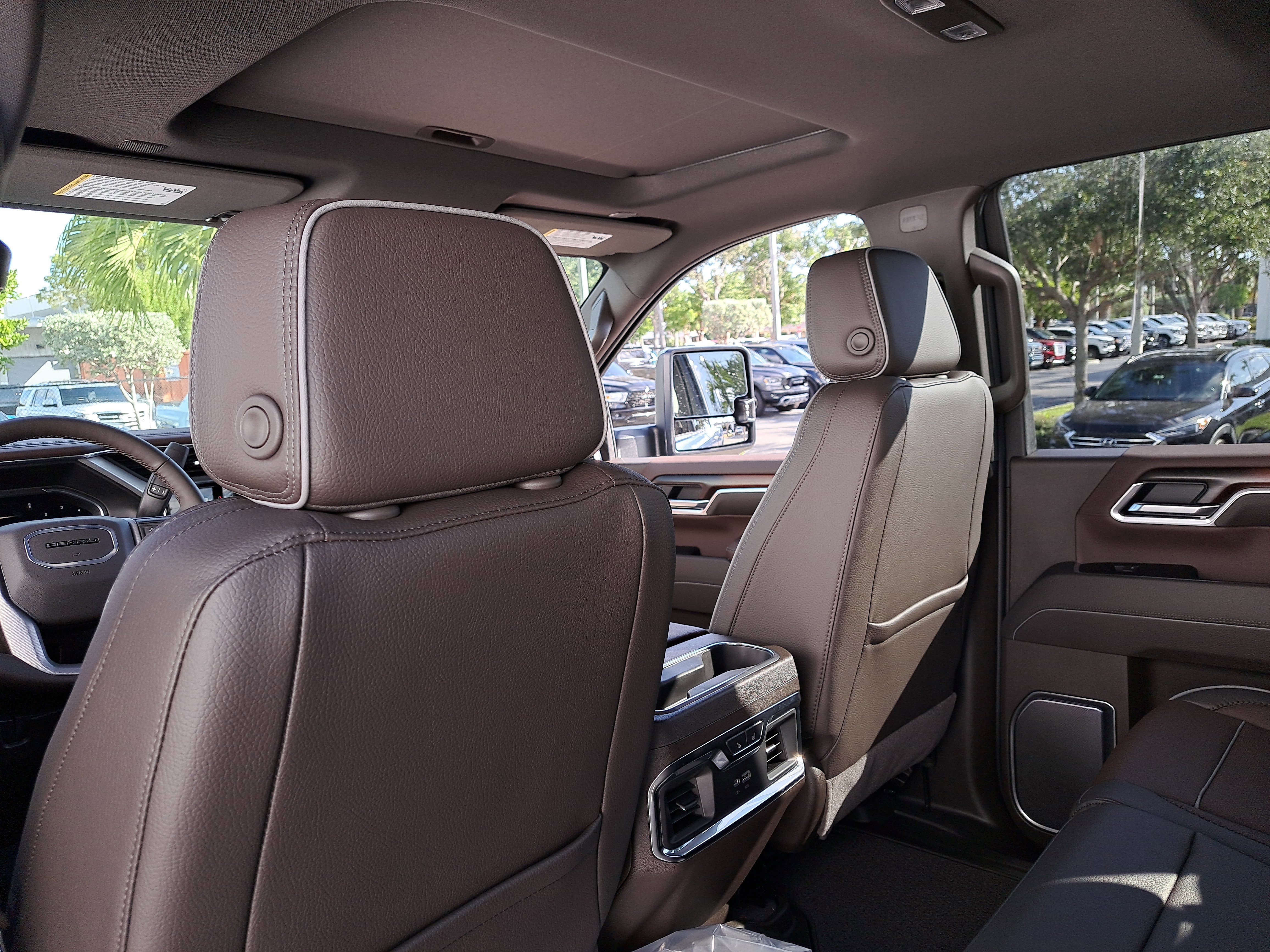 New 2026 GMC Sierra 2500 Denali w/ Denali Reserve Package image 13