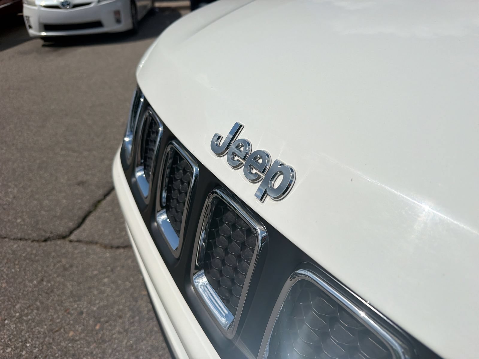 Used 2020 Jeep Compass Limited FWD image 13