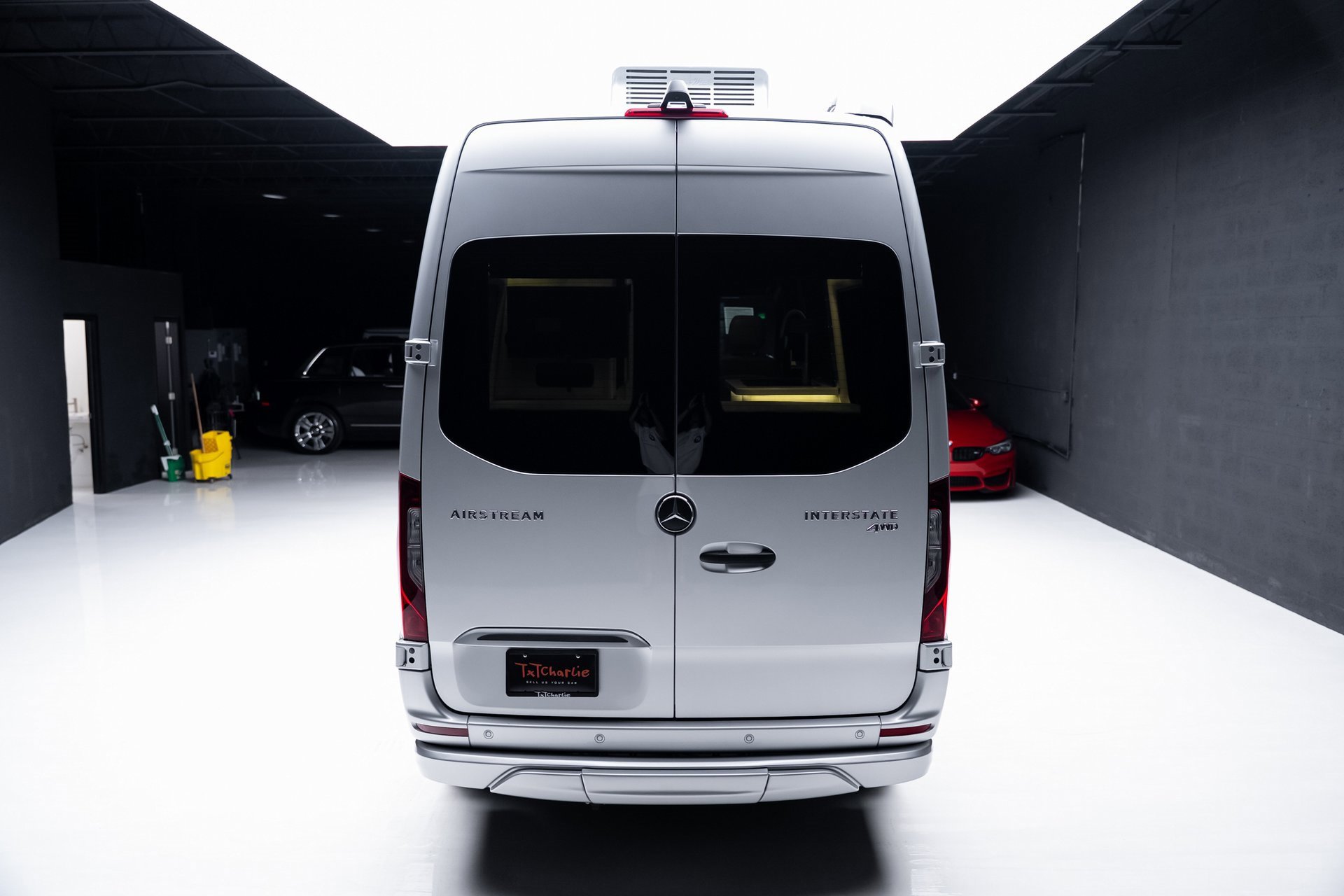 Used 2022 Mercedes-Benz Sprinter 144 Cargo image 26