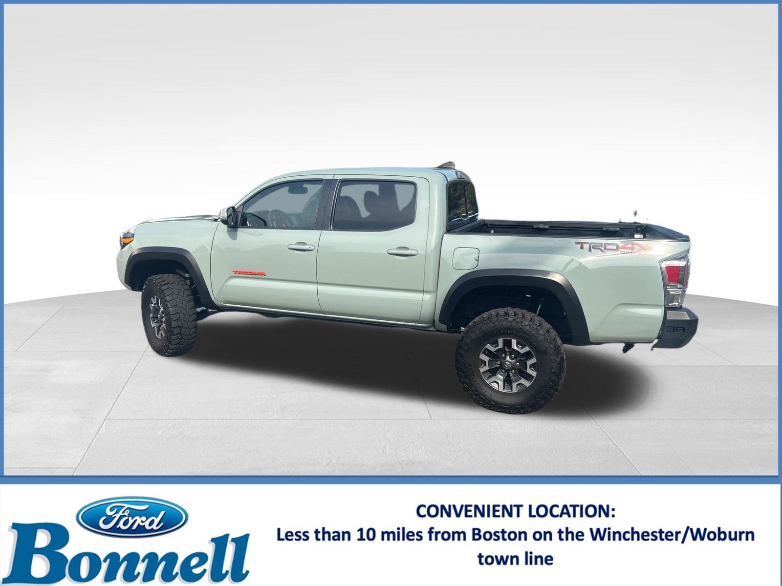 Used 2022 Toyota Tacoma TRD Off-Road image 2