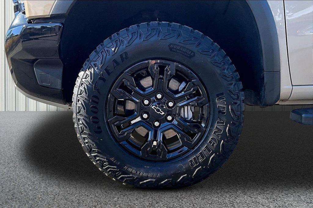 Used 2022 Chevrolet Silverado 1500 ZR2 w/ Technology Package image 30