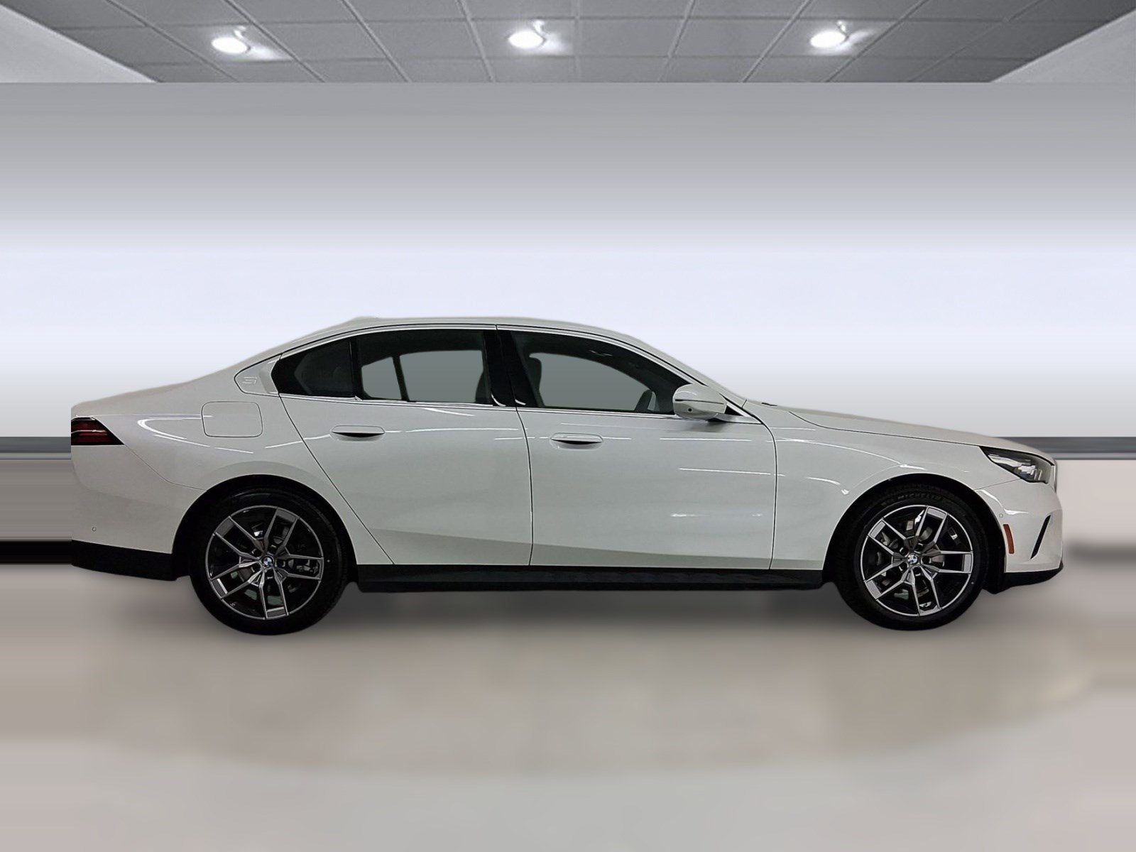 New 2026 BMW 530i RWD image 8