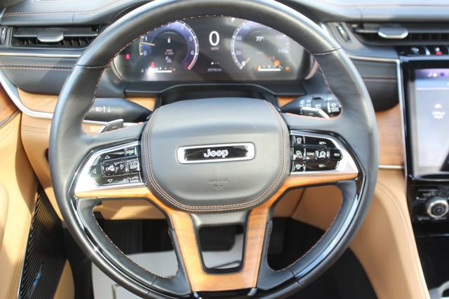 Used 2021 Jeep Grand Cherokee L Summit image 13