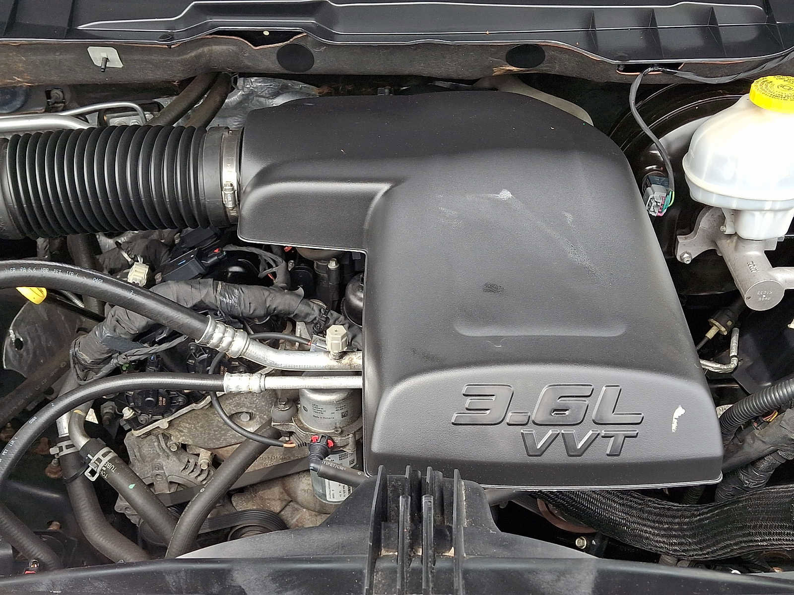 Used 2018 RAM 1500 Express AWD/4WD image 27