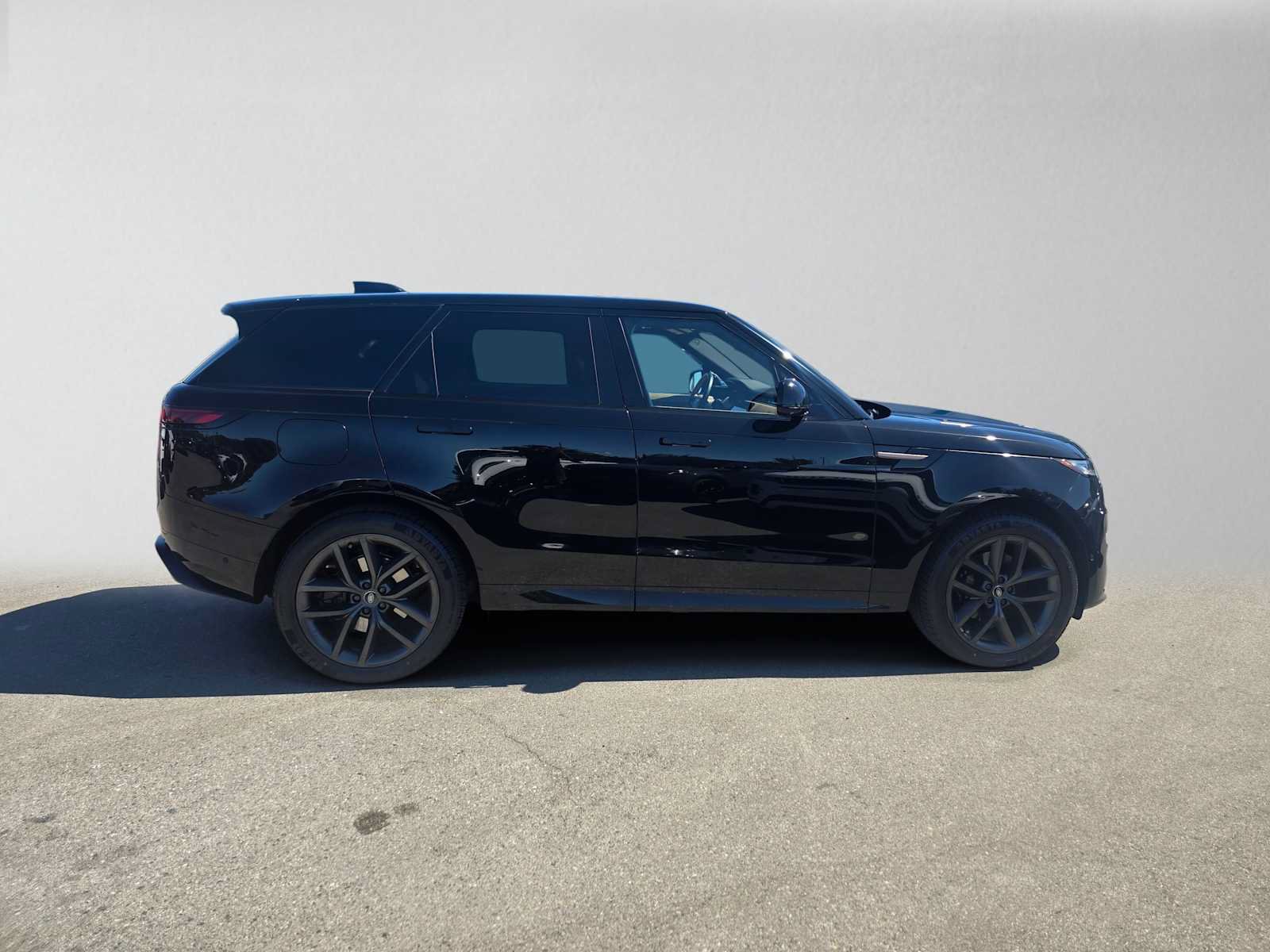 Used 2023 Land Rover Range Rover Sport SE Dynamic AWD/4WD image 6