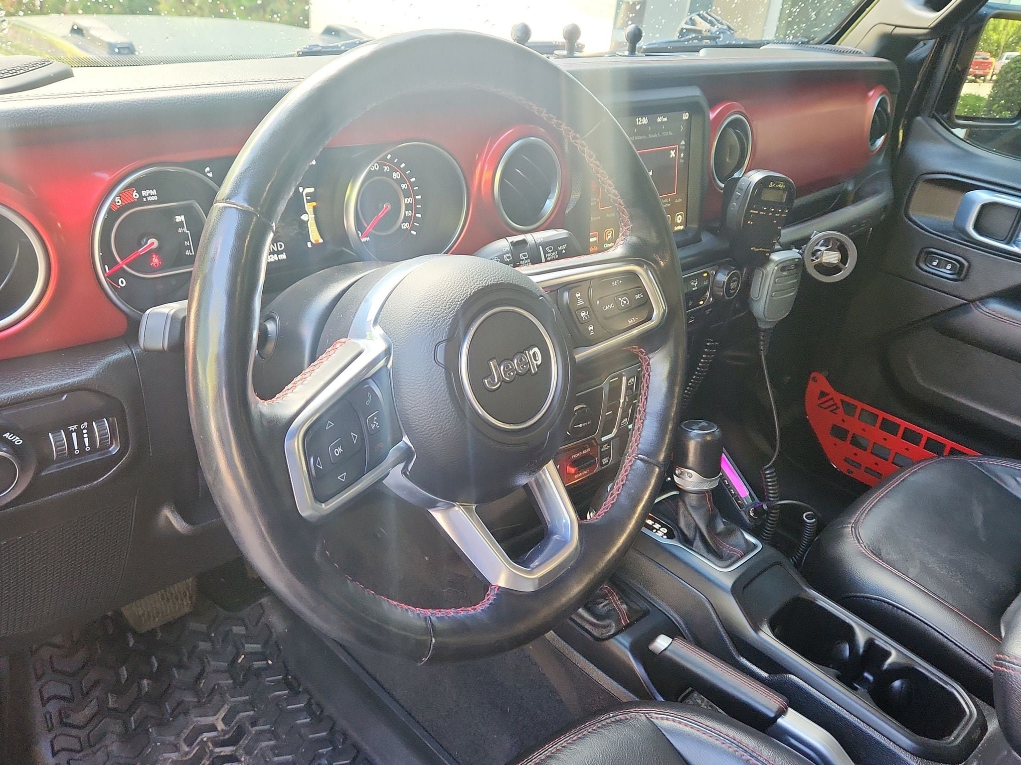 Used 2021 Jeep Wrangler Unlimited Rubicon AWD/4WD image 8