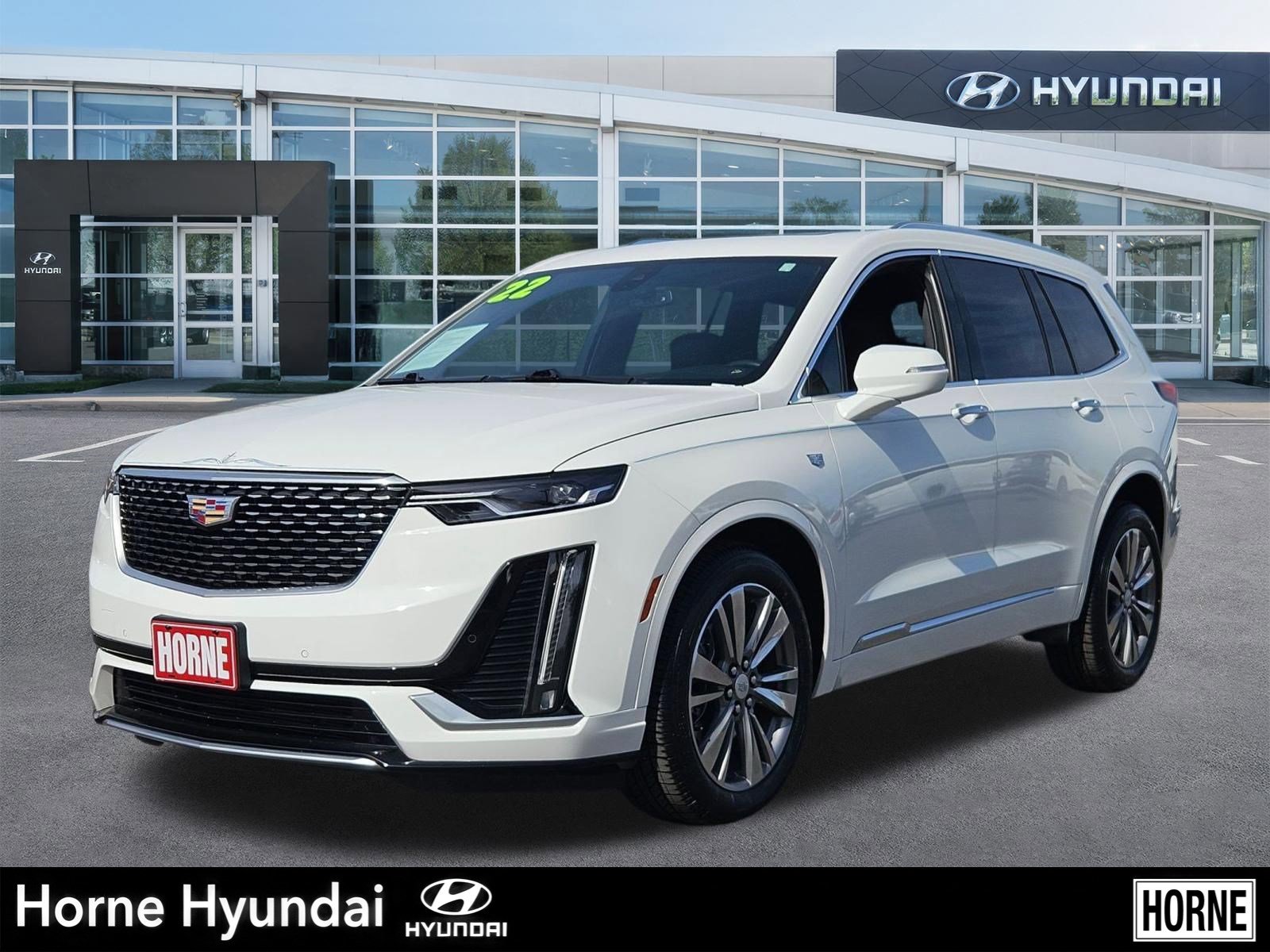 Used 2022 Cadillac XT6 Premium Luxury FWD image 1