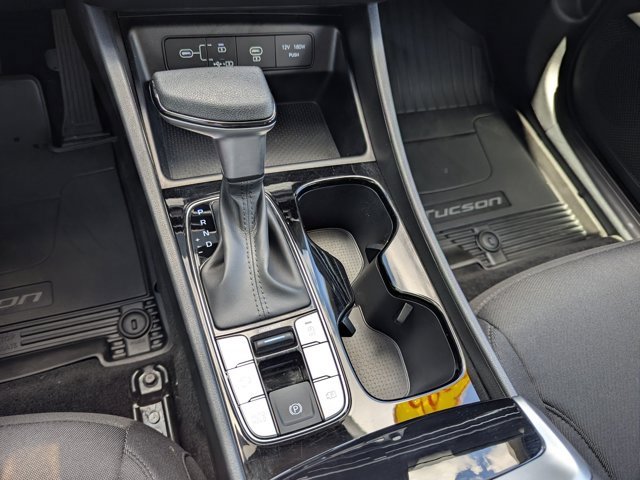 Used 2025 Hyundai Tucson SE image 26
