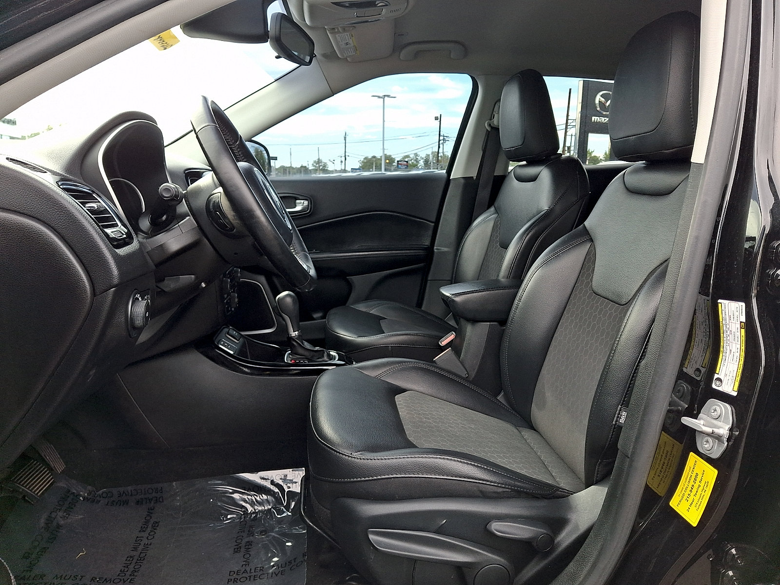 Used 2019 Jeep Compass Latitude FWD image 16
