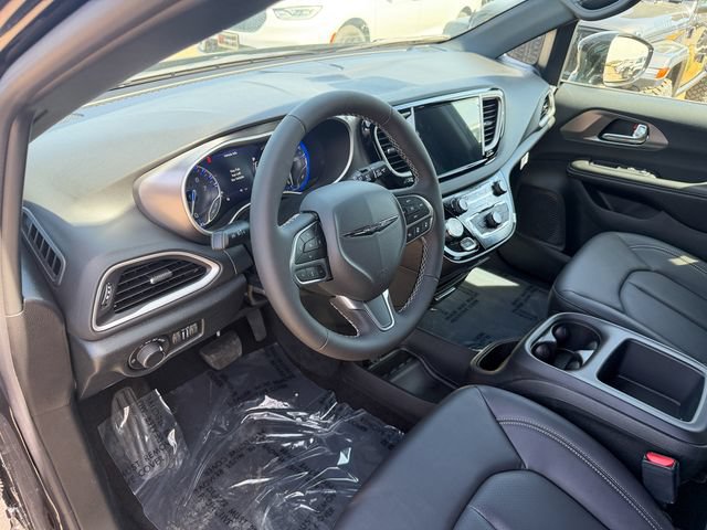 New 2026 Chrysler Voyager LX FWD image 11