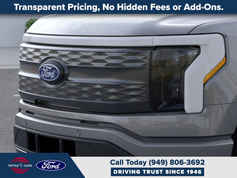 New 2025 Ford F150 Lightning Lariat image 17