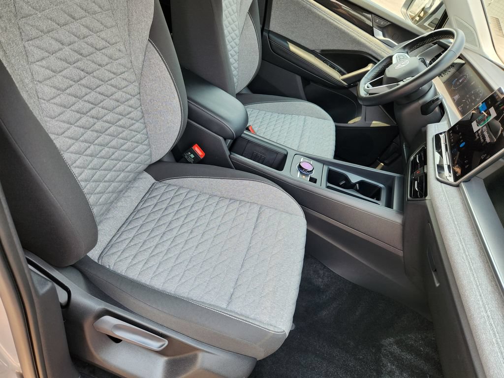 Certified 2025 Volkswagen Tiguan S AWD/4WD image 11