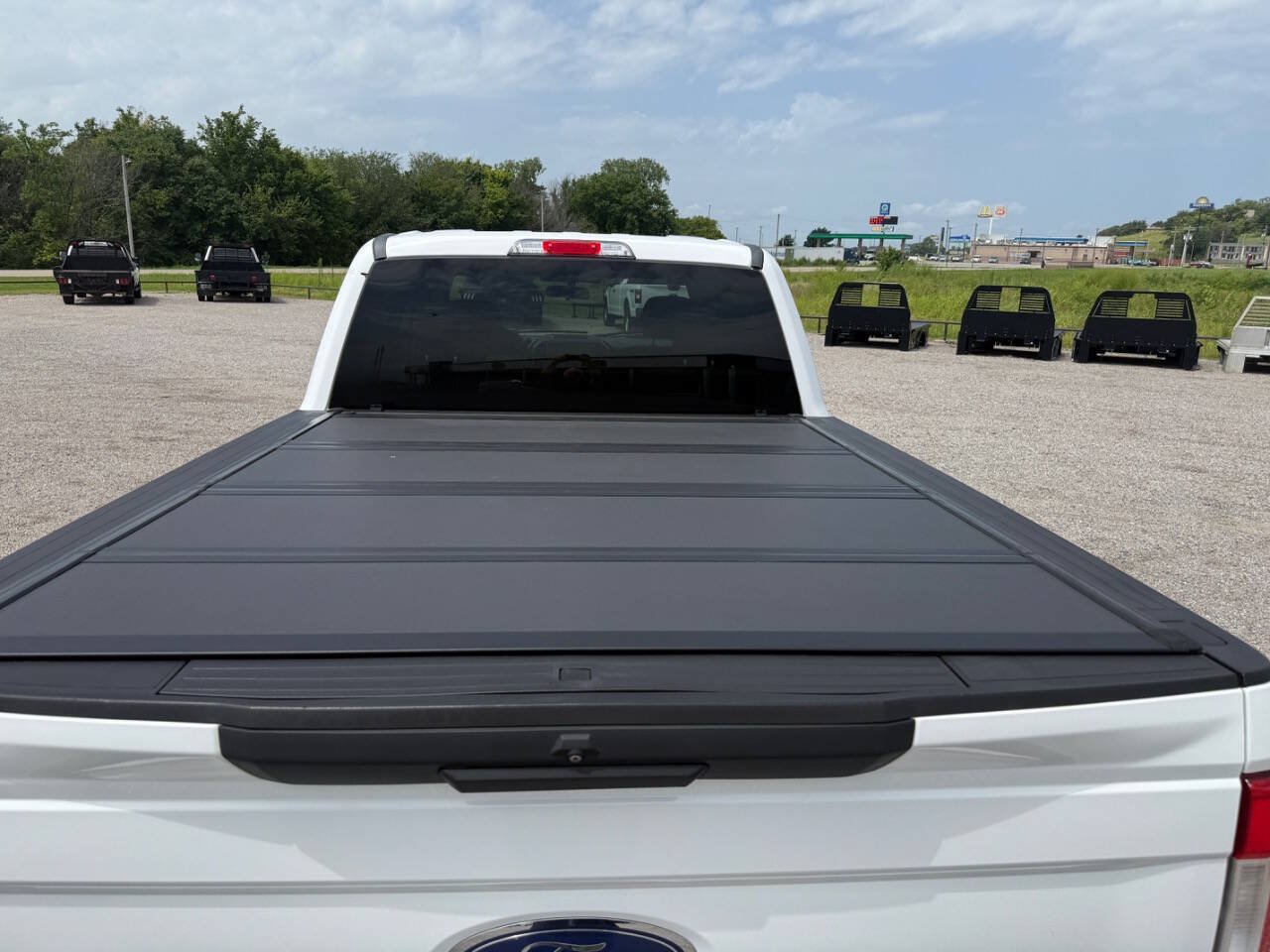 Used 2017 Ford F250 XLT w/ XLT Value Package AWD/4WD image 5