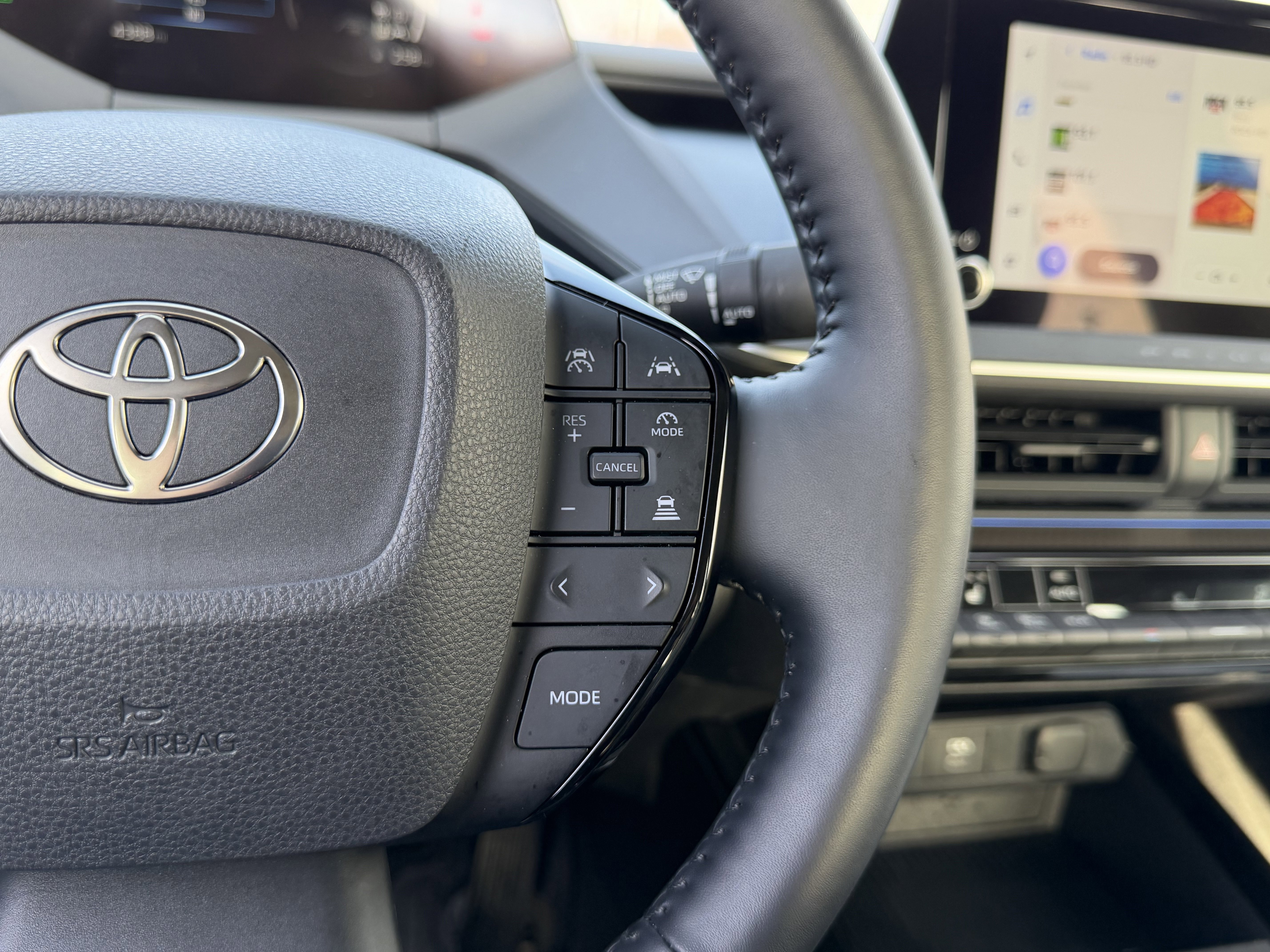 Used 2024 Toyota Prius XLE image 26