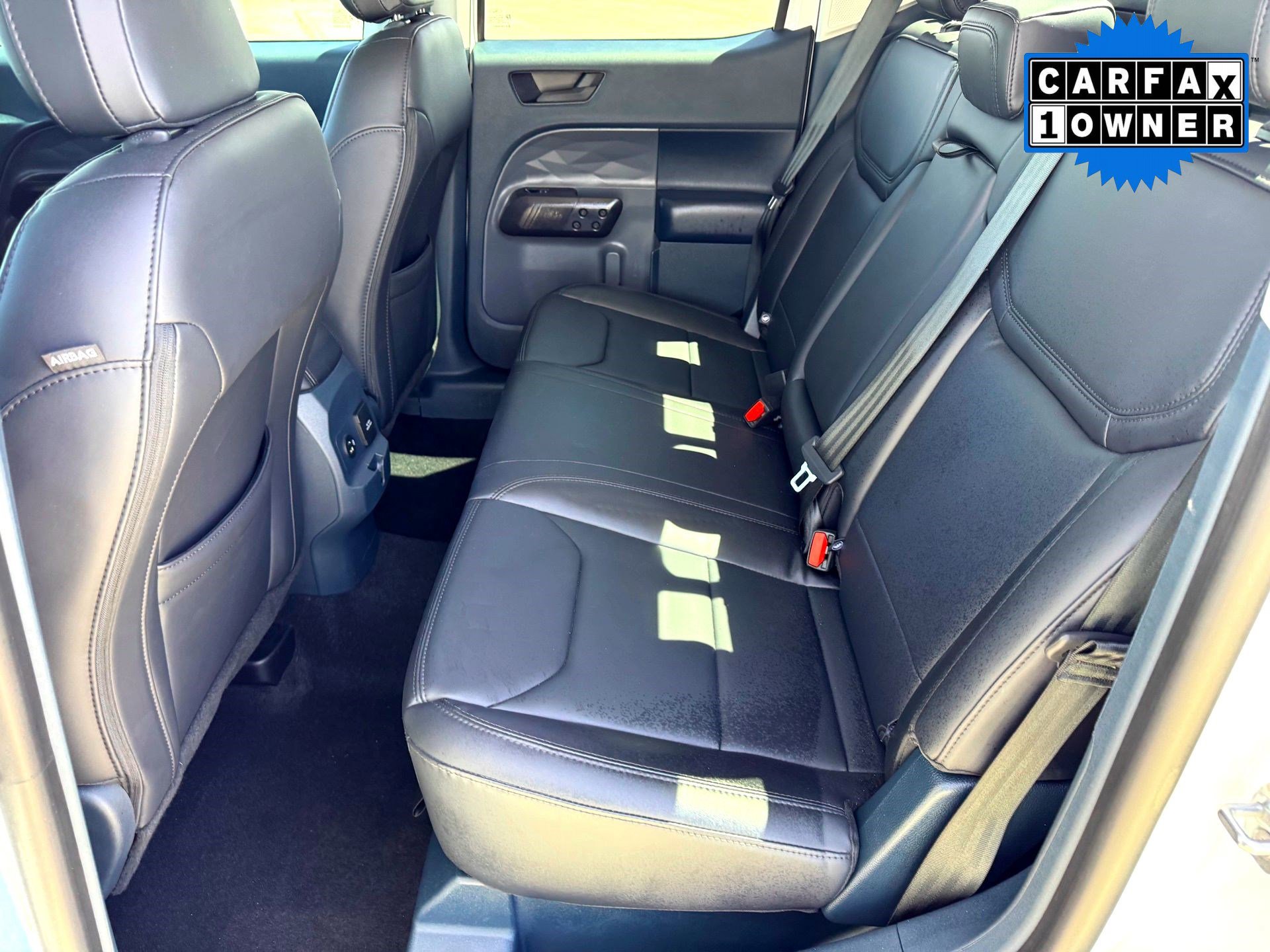 Used 2024 Ford Maverick Lariat w/ Black Appearance Package image 17