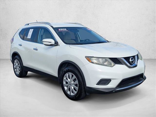 Used 2016 Nissan Rogue S w/ Appearance Package image 3