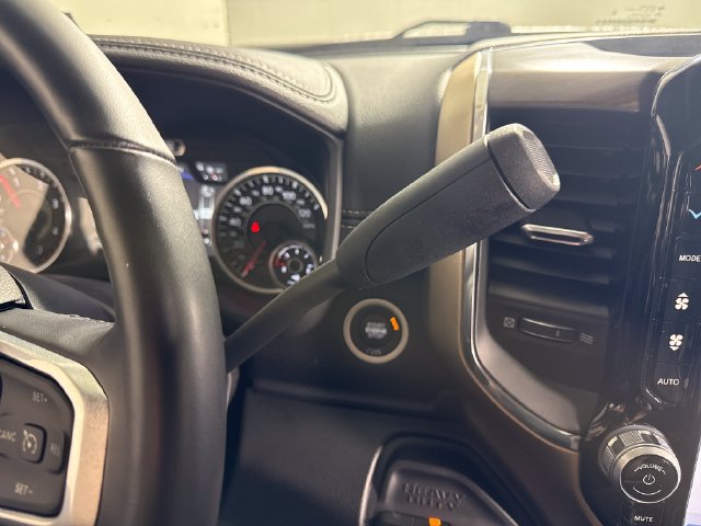 Used 2024 RAM 2500 Laramie w/ Safety Group AWD/4WD image 36