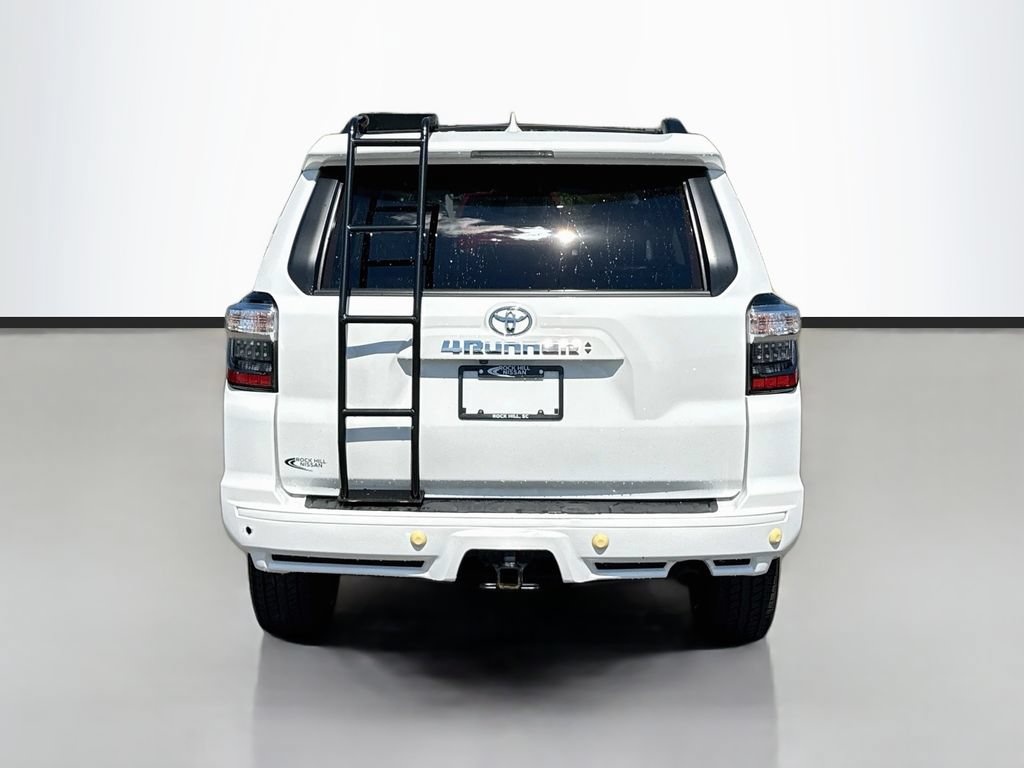 Used 2022 Toyota 4Runner TRD Sport w/ Technology Package AWD/4WD image 6