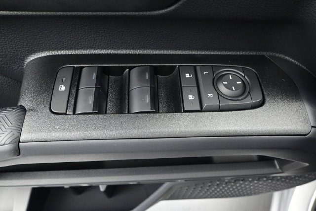 New 2026 Toyota 4Runner SR5 AWD/4WD image 10