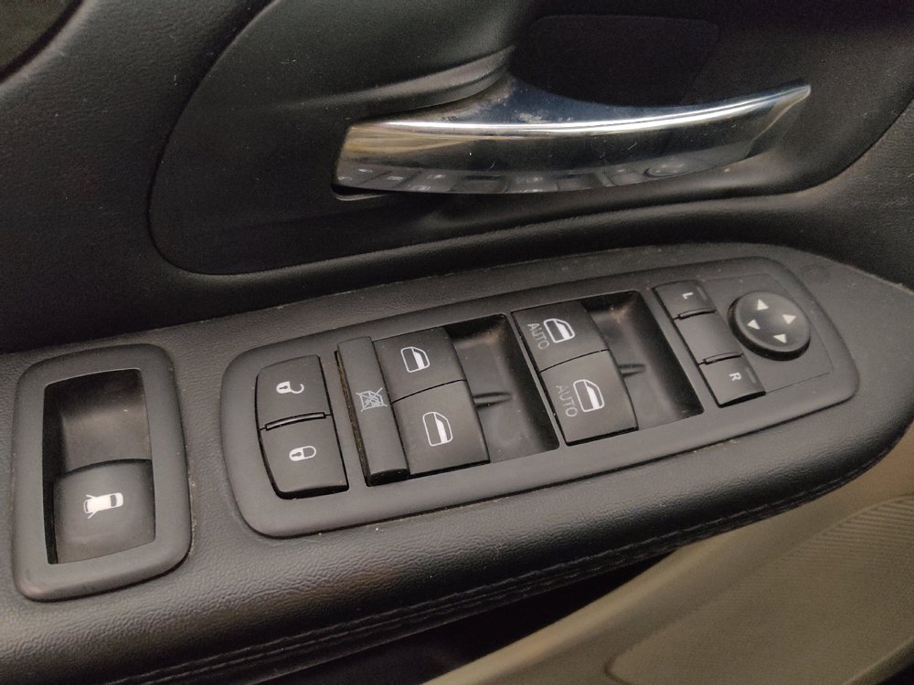 Used 2016 Dodge Grand Caravan SE w/ Quick Order Package 29E SE FWD image 27