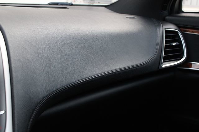 Used 2018 Lincoln MKX Reserve w/ Lincoln MKX Climate Package image 20