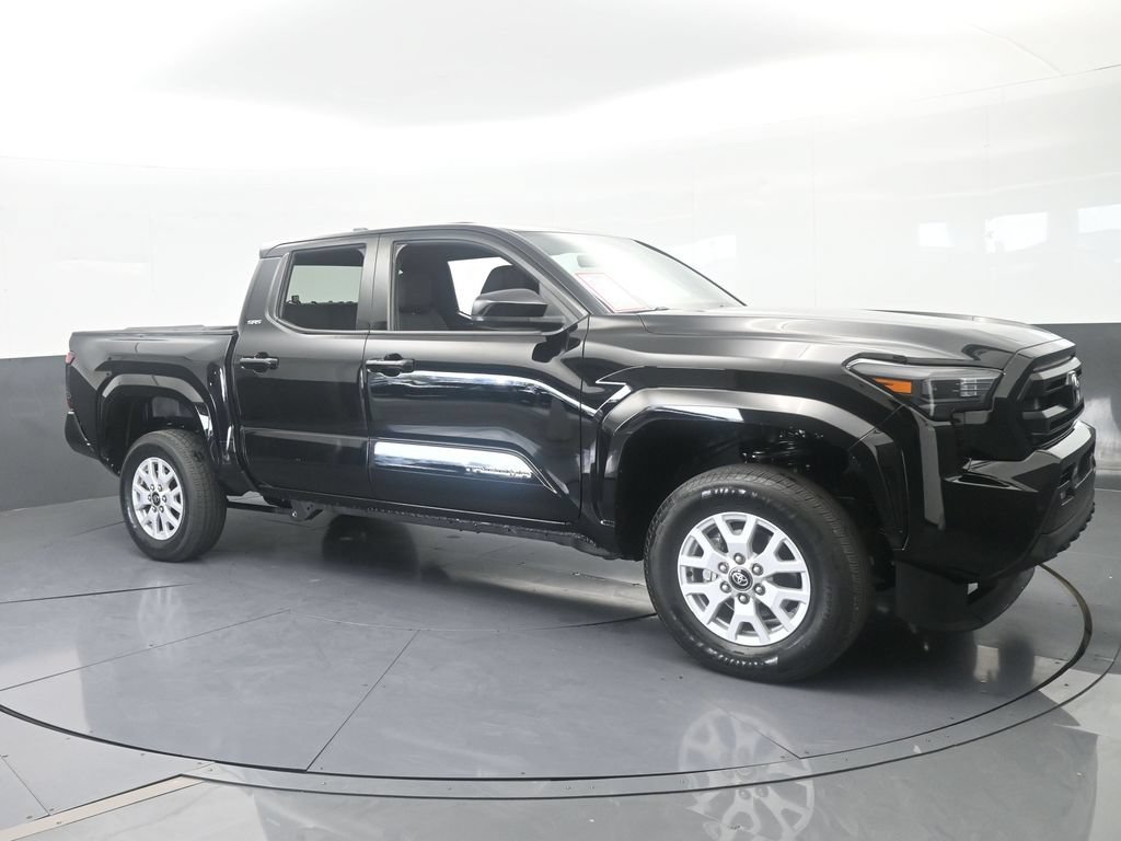Used 2025 Toyota Tacoma SR5 RWD image 8