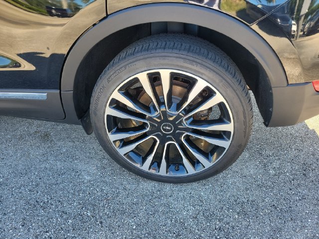 Certified 2019 Lincoln MKC Black Label AWD/4WD image 12