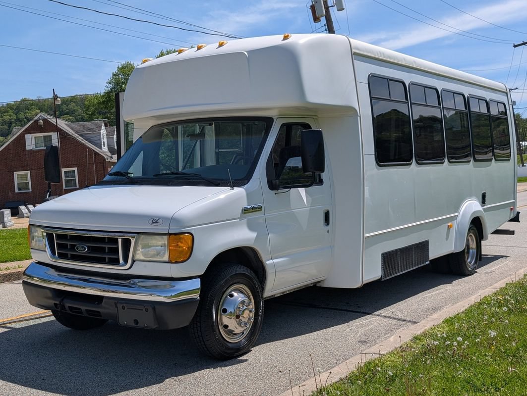 Used 2007 Ford E-450 and Econoline 450 RWD image 18