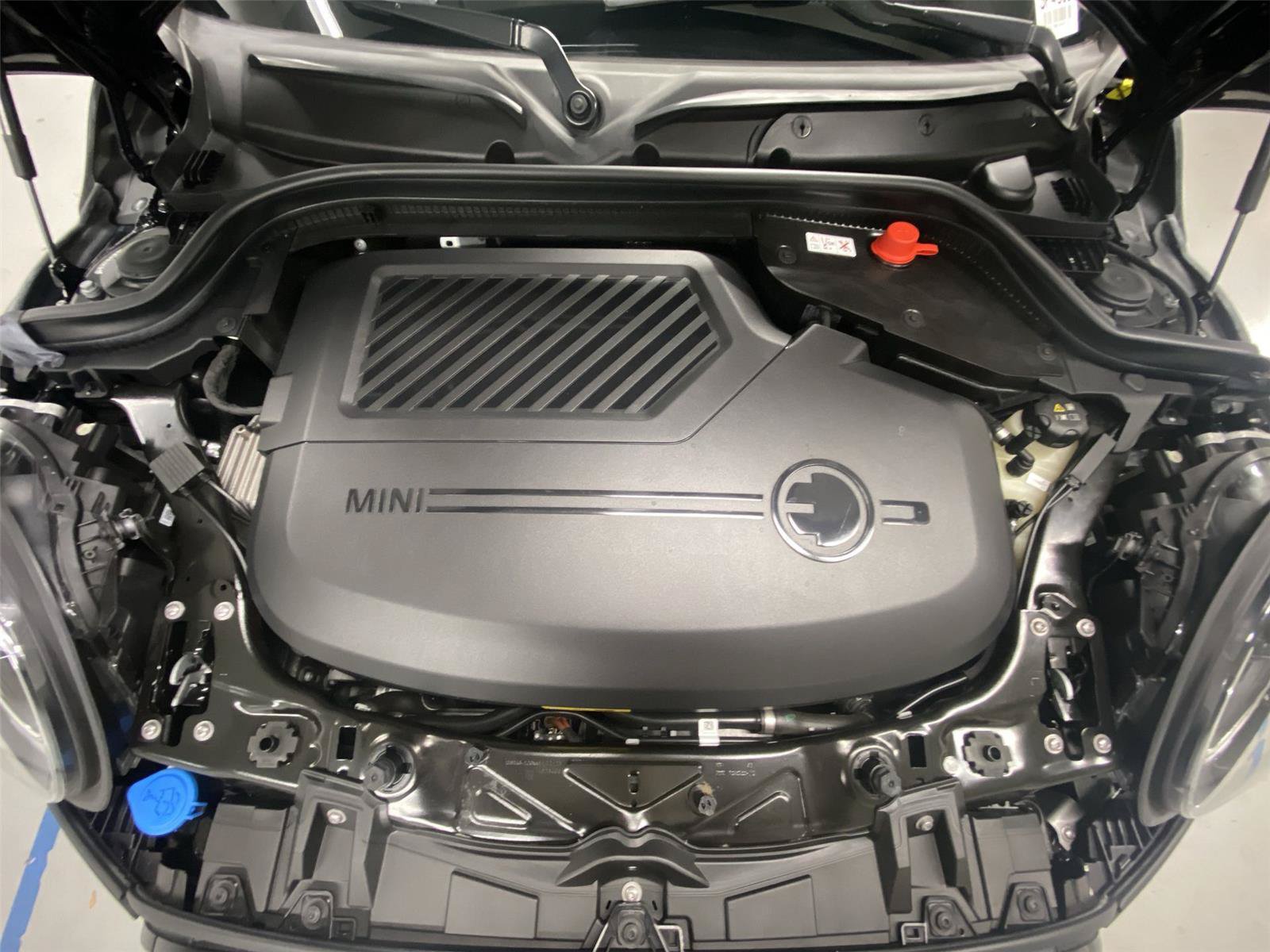 Certified 2024 MINI Cooper SE FWD image 22